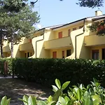 アパート Modern Flat With Garden - Beahost